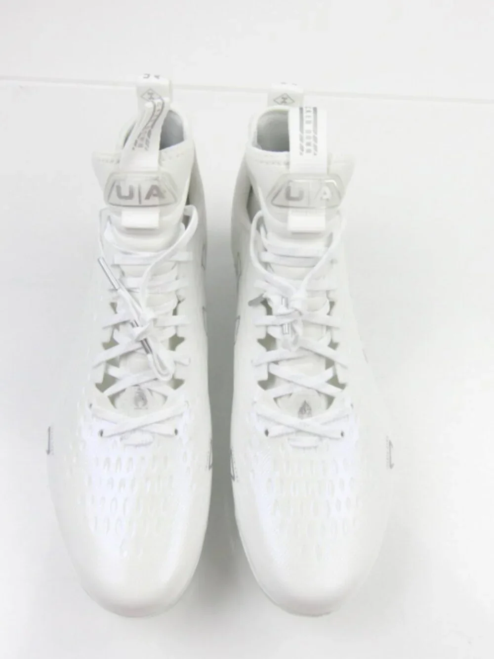 Mens NWT Under Armour Spotlight football cleats